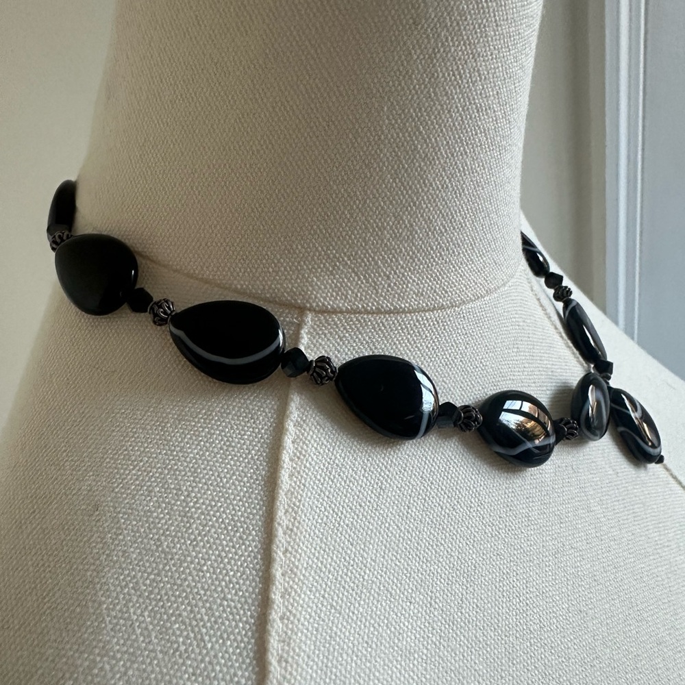 COPY - Black/White Agate Necklace - Picture 8 of 9